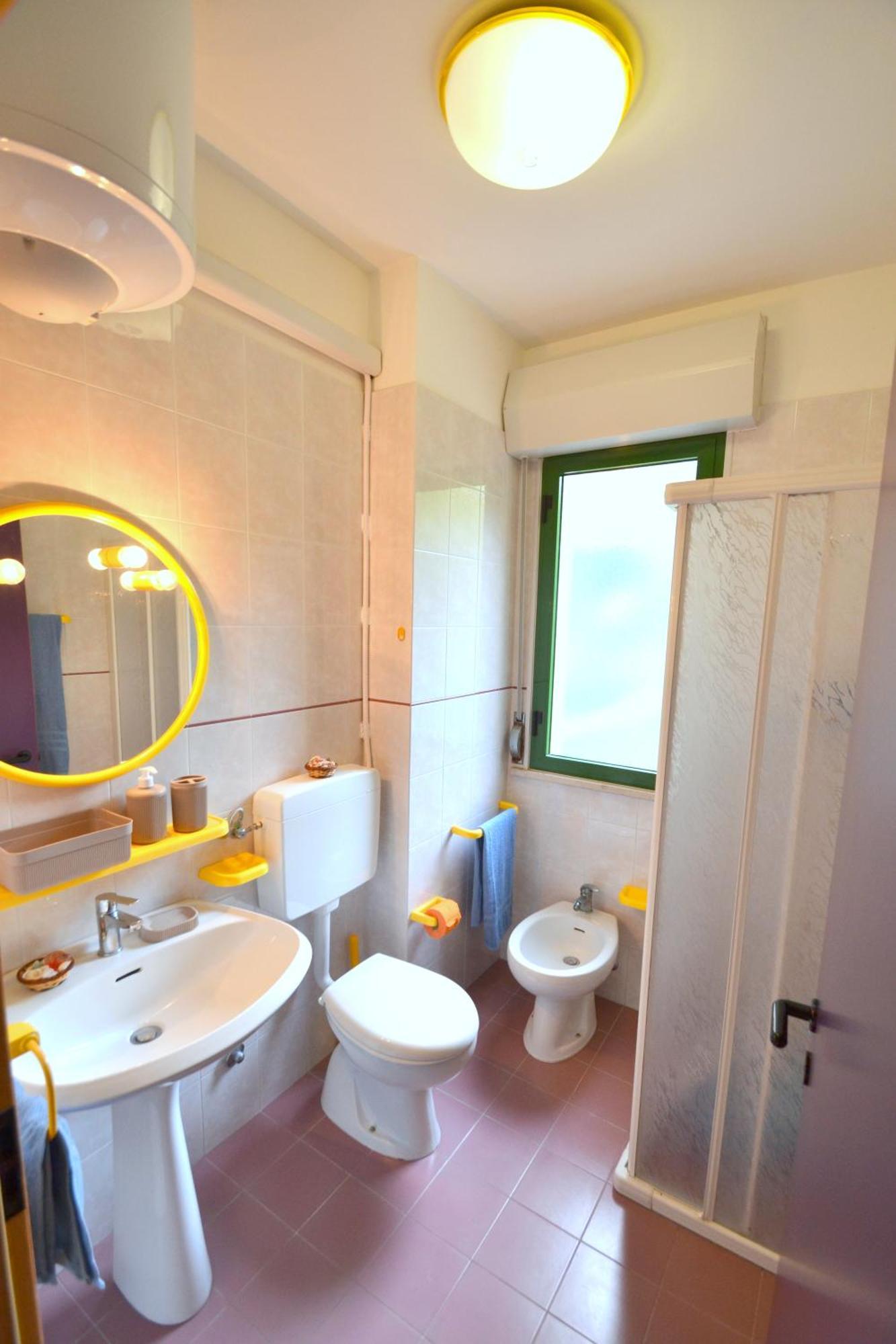 Coastal Escape Flat With Common Pool *