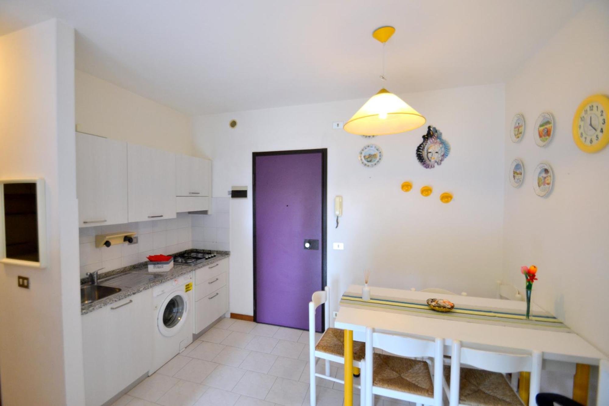 Coastal Escape Flat With Common Pool Apartment *