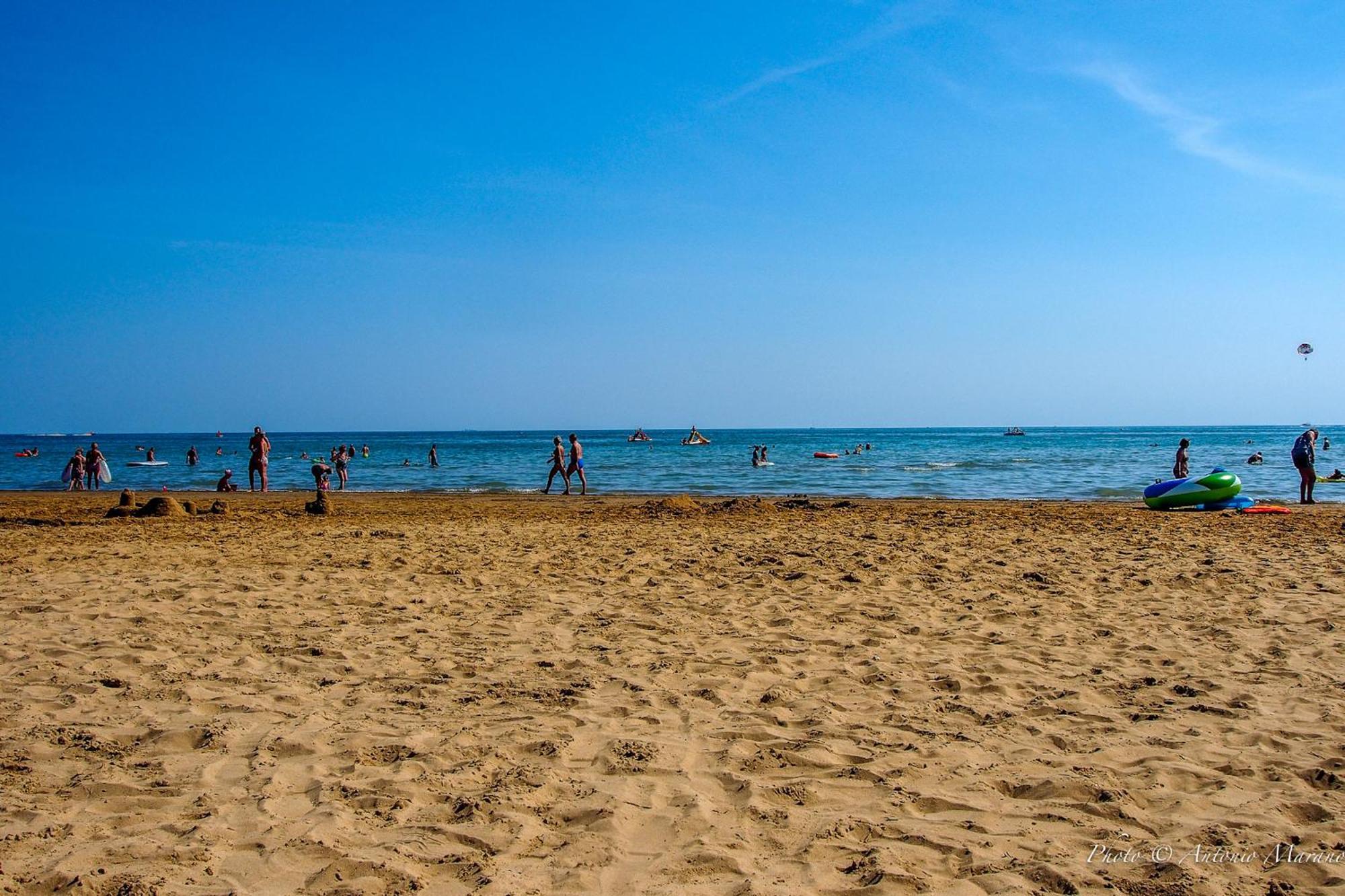 Coastal Escape Flat With Common Pool Apartment Bibione