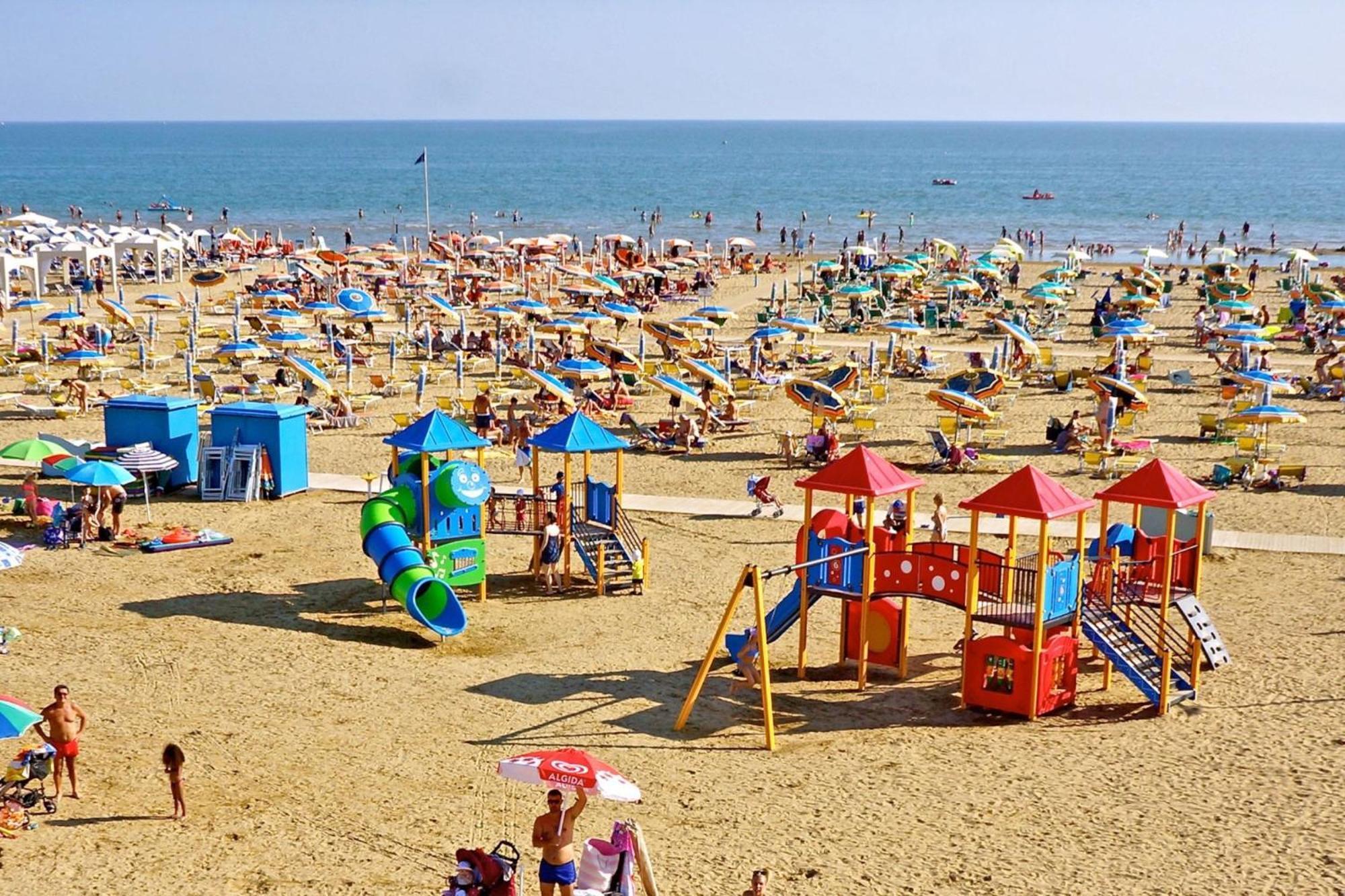 Coastal Escape Flat With Common Pool Bibione